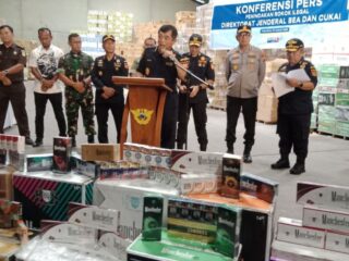 Rokok Ilegal Senilai Rp 300 Miliar Disita dari Gudang di Pekanbaru, 3 Pelaku Ditangkap