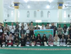 Momentum Ramadhan Satreskrim Bagian SDM Humas Polres Meranti Berbagi Ratusan Takjil Di Pondok Pusantren