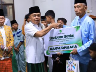 Safari Ramadhan di Masjid Darul Hikmah, Bupati Asmar Komit Bangun Fasilitas Masjid dan Santuni Dhuafa