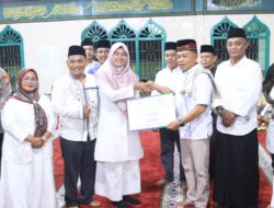 Safari Ramadhan di Merbau, Bupati Asmar Serap Aspirasi Warga dan Dorong Percepatan Pembangunan Jalan