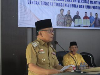 Bupati Asmar Buka Sosialisasi Pascasarjana UMRAH di Meranti
