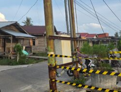 Tiang Listrik Miring di Selatpanjang Barat Resahkan Warga, Diminta Segera Ditangani PLN