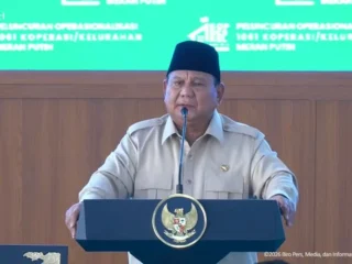 Prabowo Soal Rupiah Anjlok : Rakyat di Desa Enggak Pakai Dolar Kok