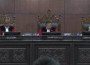 Gugatan Pilkada Melalui DPRD Ditolak MK, Kepala Daerah Tetap Dipilih Langsung oleh Rakyat