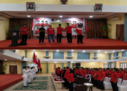 H.Sukri Buka Muscancab PDI Kepulauan Meranti Ajak Kader Ikhlas Berpartai, Ajak Tanam Pokok Aren Semua Kader Partai Gratis.