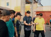 Jalan Pagi Sambil Ngopi Bareng, Kapolres Meranti dan Bupati Bahas Posko Karhutla di Desa