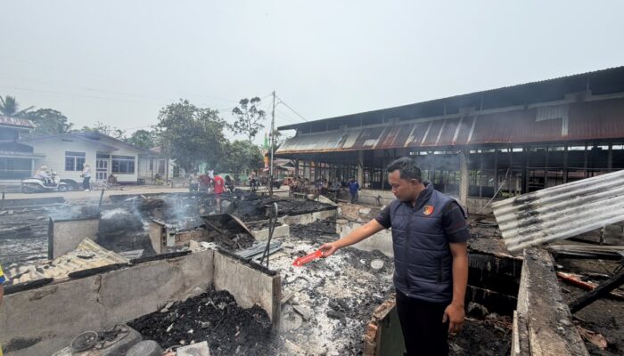 Kebakaran Hanguskan Satu Rumah Warga di Teluk Belitung, Kerugian Ditaksir Rp100 Juta