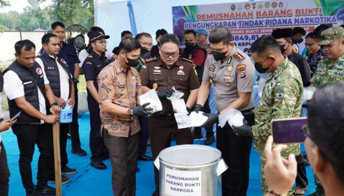 Polres Meranti Bongkar Jaringan Narkoba Internasional, 9,3 Kg Sabu Disita, Hampir 9 Kg Dimusnahkan