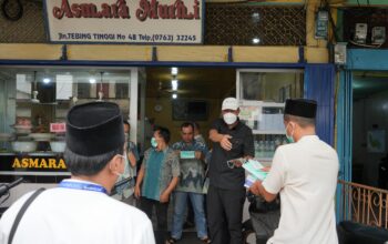Kabut Asap Makin Pekat, Pemkab Meranti Bagikan Ribuan Masker dan Liburkan Siswa
