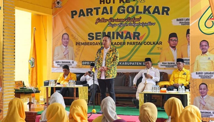 Peringati Hut Ke-62,DPD Partai Golkar Kabupaten Siak Gelar Ziarah Makam Pahlawan,Santunan Anak Yatim Dan Pembagian Sembako